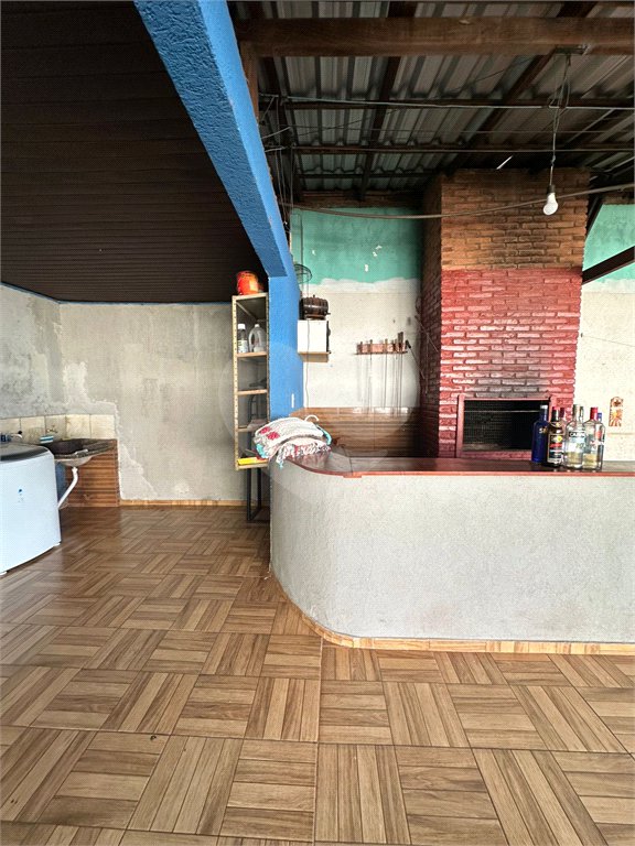 Casa à venda com 4 quartos, sendo 1 suíte,  em Jardim Estoril, Ponta Porã, MS