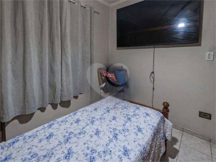Casa à venda com 3 quartos em Jardim Marisa, São Paulo, SP