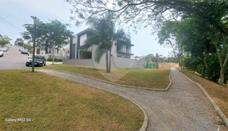 Casa à venda com 4 suítes no condomínio Residencial San Vitale, Bragança Paulista - SP