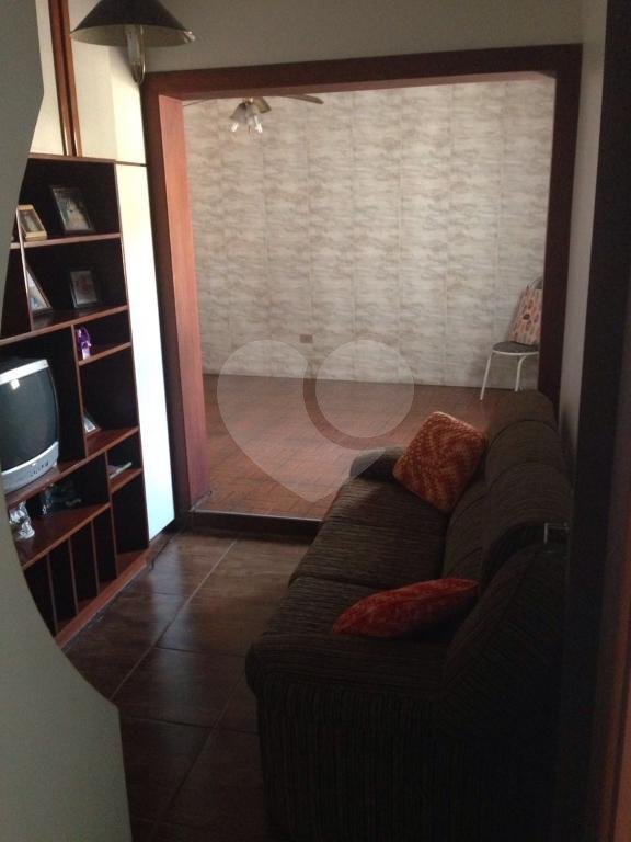 Sobrado à venda com 4 quartos, sendo 1 suíte,  em Jardim Aricanduva, São Paulo, SP