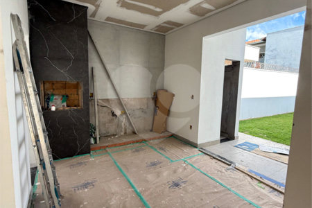 Casa no Embaré 3 quartos 1 suíte