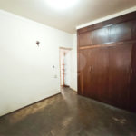 Casa Térrea Charmosa e Espaçosa na Vila Prado: Conforto, Praticidade e Próxima ao Centro!