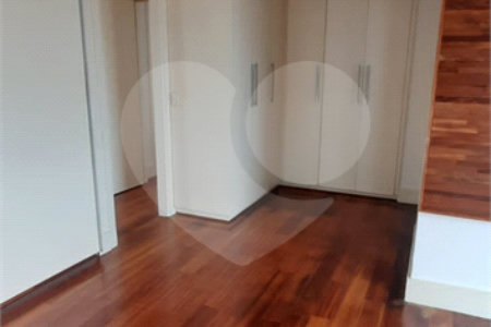 Apartamento Alto Padrão de 176m² na Aclimação — São Paulo/SP