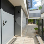Casa em Condomínio | 98,40 m² | 2 Suítes | Rooftop com Jacuzzi | 2 Vagas | Porteira Fechada