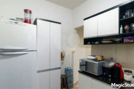 Casa com 200m² , 4 dormitórios , sendo 3 suítes , 2 vagas , à venda no Jabaquara.