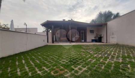 Casa Térrea à venda com 3 quartos, sendo 1 suíte,  em Villaggio Capríccio, Louveira, SP