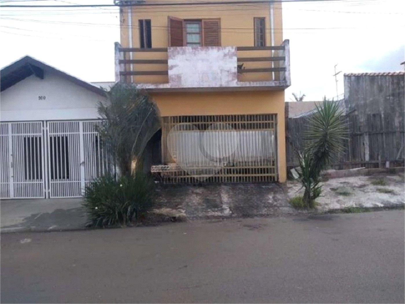 Casa residencial à Venda Santa Felícia com 3 Suítes