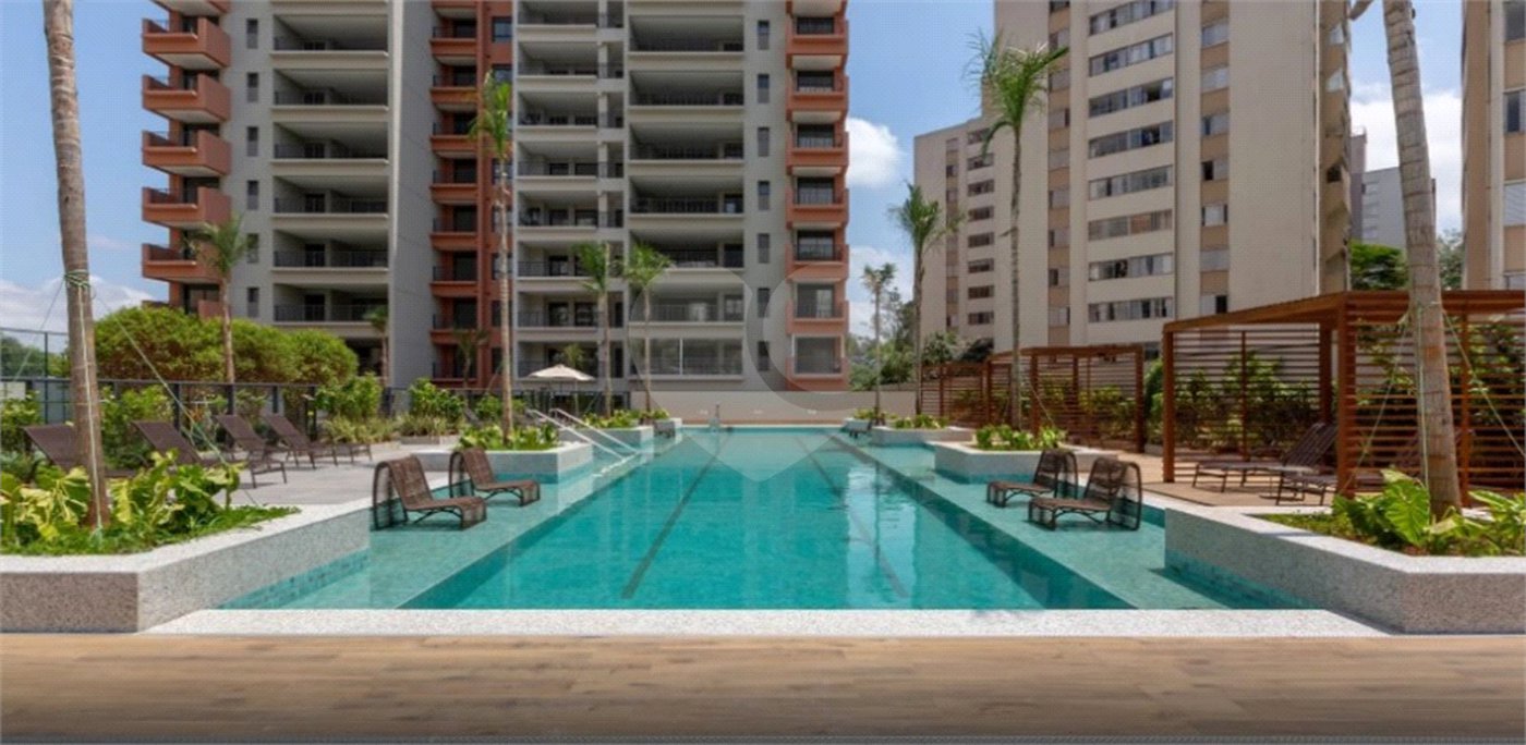 Apartamento à venda com 3 suítes em Jardim Marajoara, São Paulo, SP