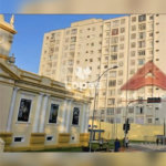 APARTAMENTO Á VENDA, ÉDIFICIO SALIM SIMÃO - CENTRO, 3 QUARTOS SENDO UM UMA SUÍTE, 1 VAGA DE GARAGEM,