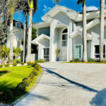 Belíssima casa à venda com 700 m² no Condomínio Tamboré, em Alphaville!!!