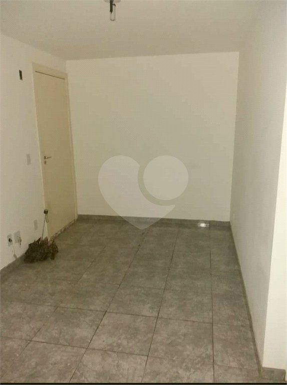 Apartamento com 2 dormitórios