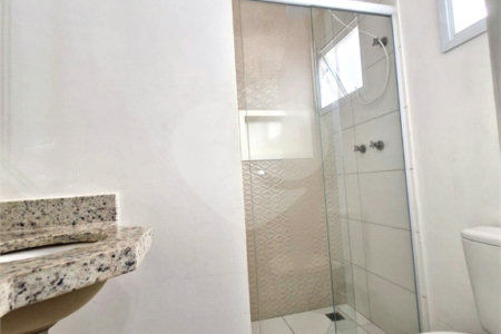 Casa à venda com 2 suítes no condomínio Residencial Living Sabara, São Paulo - SP