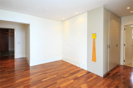 Apartamento à venda com 4 suítes em Alto da Boa Vista, São Paulo, SP