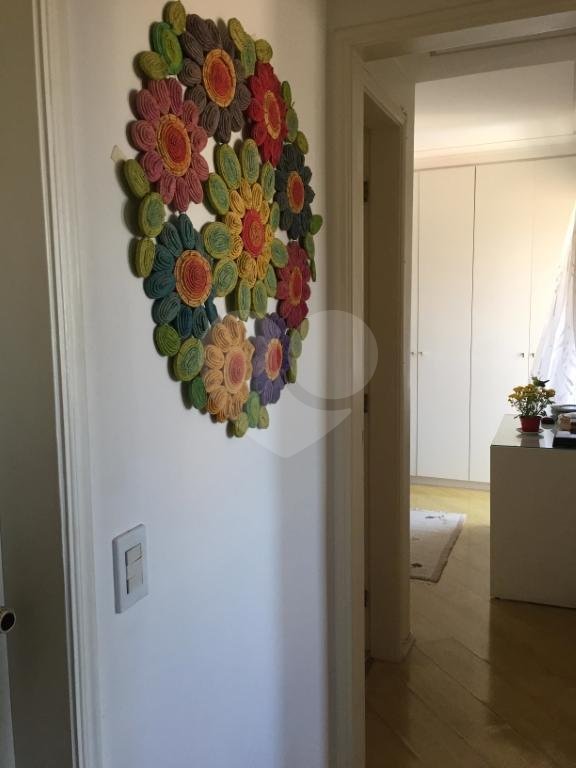 Apartamento com 3 quartos