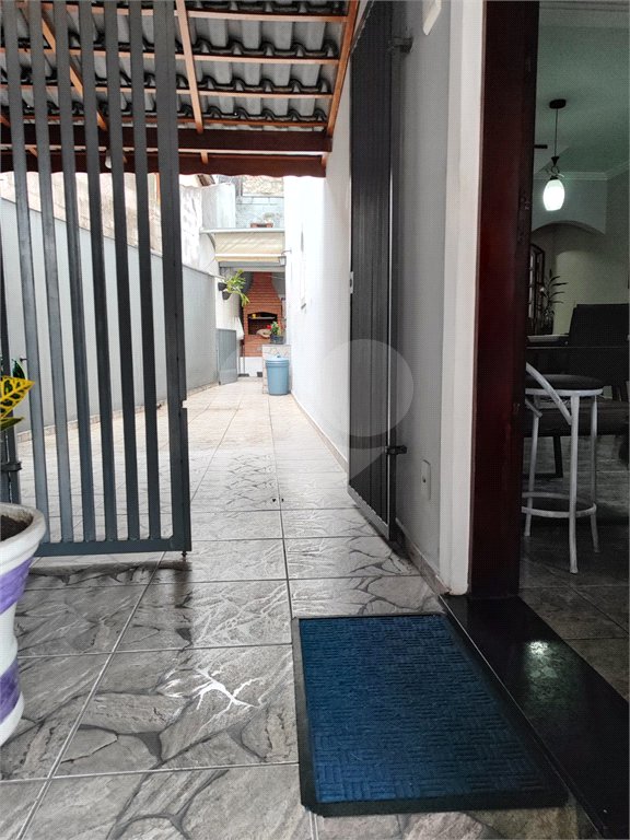Casa à venda com 4 quartos, sendo 1 suíte, em Jardim Leila, Guarulhos, SP