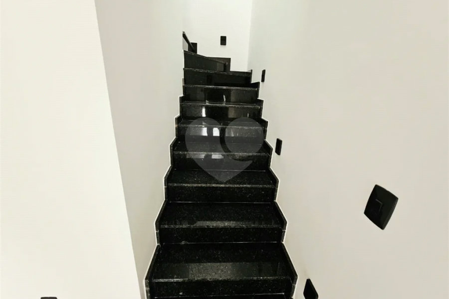Sobrado à venda com 3 quartos, sendo 2 suítes, em Vila Guilherme, São Paulo, SP