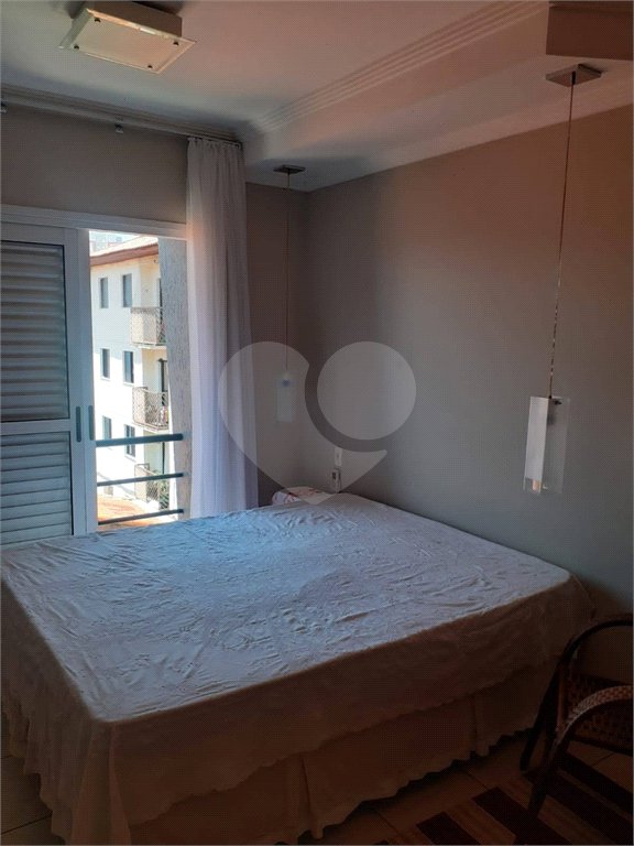 Sobrado à venda com 3 quartos, sendo 1 suíte, em Parque Santana, Mogi das Cruzes, SP