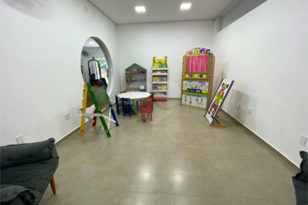 Casa à venda com 4 quartos, sendo 3 suítes,  no condomínio Jardim das Palmeiras, Bragança Paulista - SP