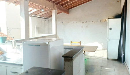 Casa à venda com 3 quartos, sendo 1 suíte, no condomínio Altos de Poa, Poá - SP