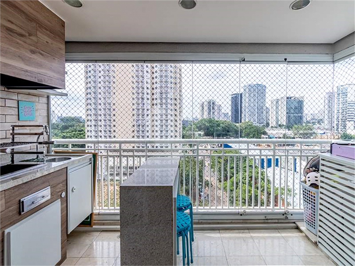 Apartamento à venda com 3 quartos, sendo 1 suíte, em Barra Funda, São Paulo, SP