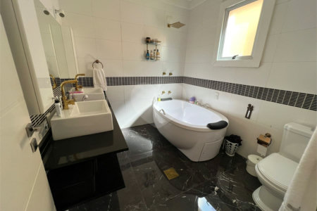 Casa à venda com 4 suítes no condomínio Bellagio, São Paulo - SP