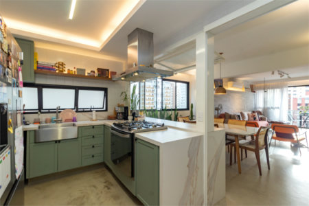 Apartamento à venda com 3 quartos, sendo 1 suíte, em Moema, São Paulo, SP