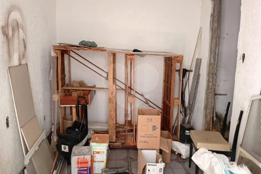 Casa Térrea à venda com 4 quartos, sendo 1 suíte, em Vila Antonieta, São Paulo, SP