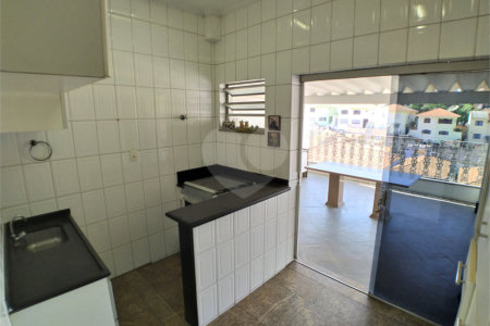 Sobrado à venda com 3 quartos, sendo 1 suíte,  em Vila Mazzei, São Paulo, SP