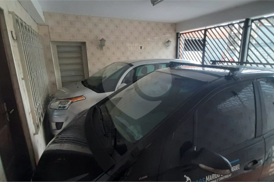 Sobrado à venda com 4 quartos, sendo 1 suíte, em Jardim Brasil (zona Norte), São Paulo, SP