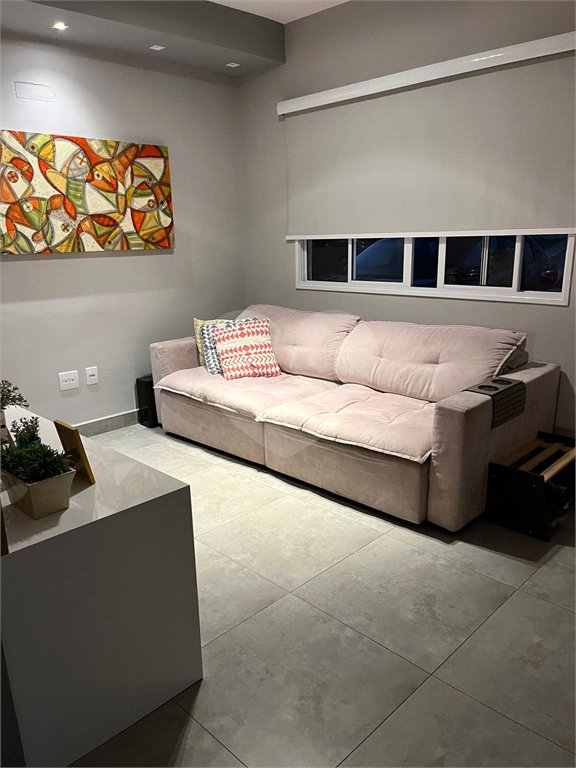 Casa à venda com 3 quartos, sendo 1 suíte,  no condomínio Villagio Imperiale, Louveira - SP