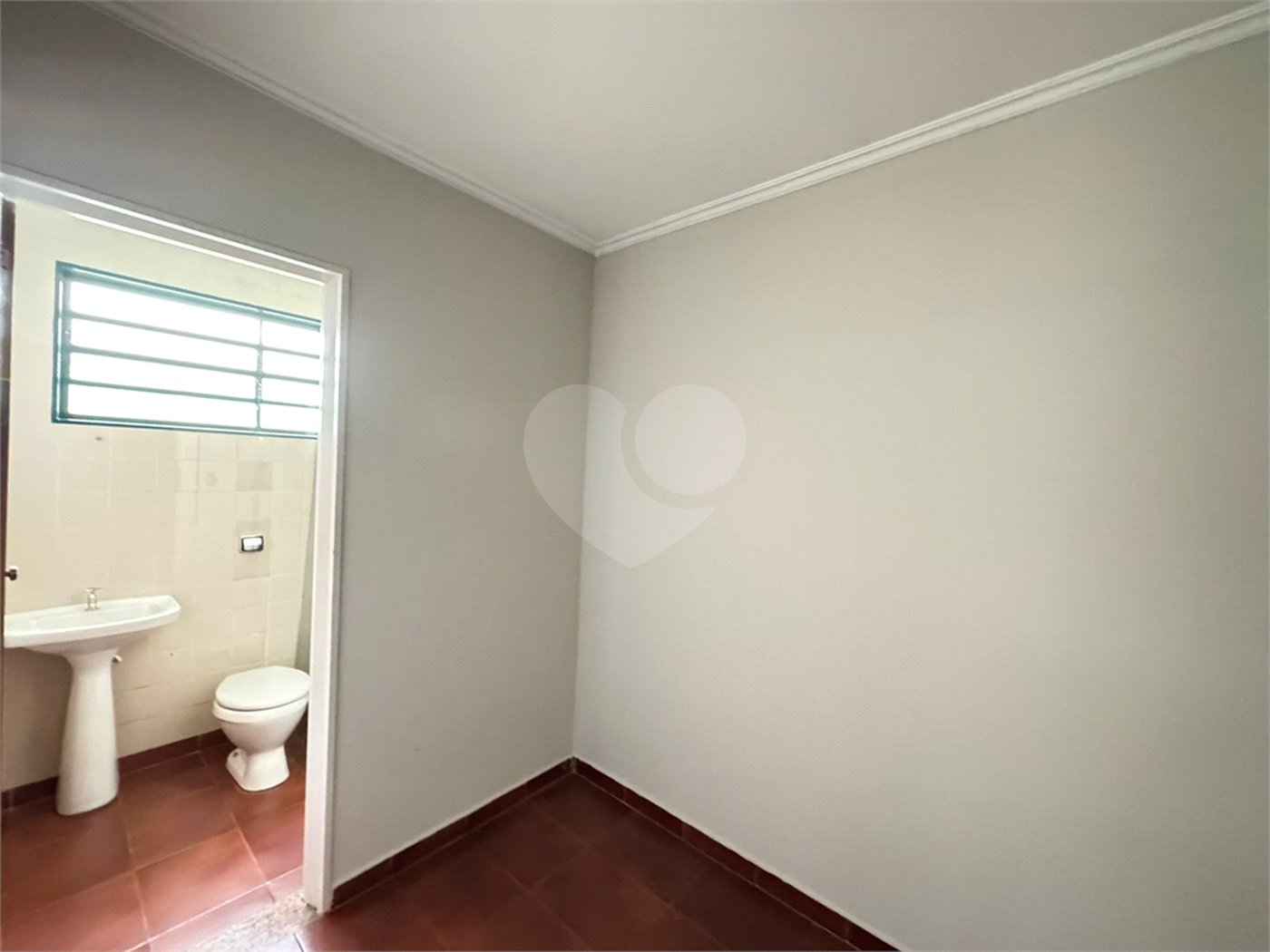 Casa à venda com 4 quartos, sendo 2 suítes, em Ribeirânia, Ribeirão Preto, SP