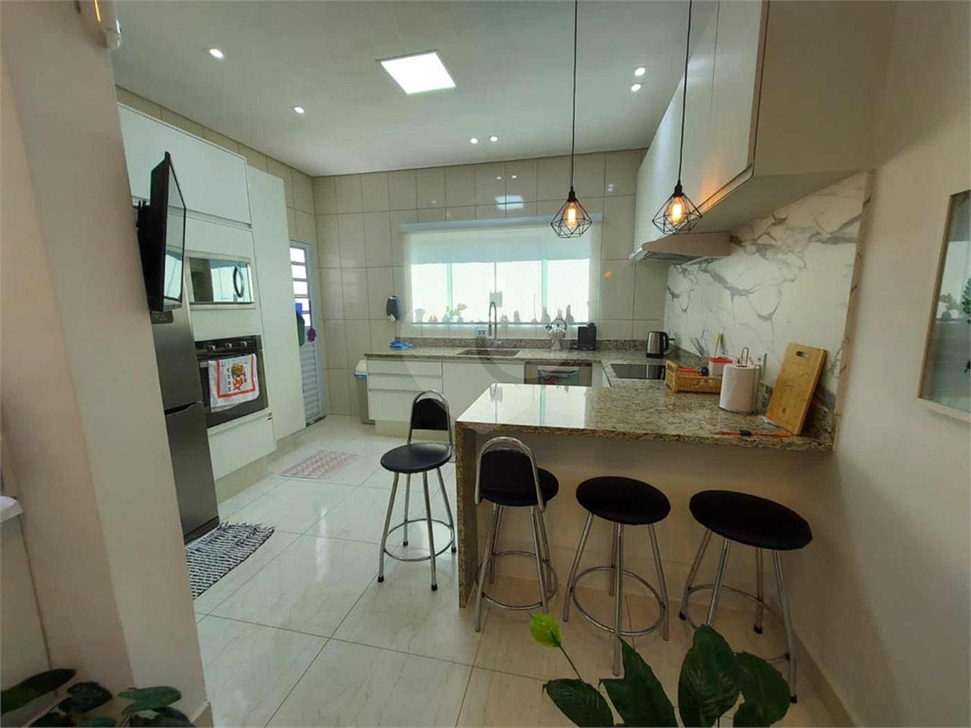 Casa à venda com 3 quartos, sendo 1 suíte,  em Villa Di Cesar, Mogi das Cruzes, SP