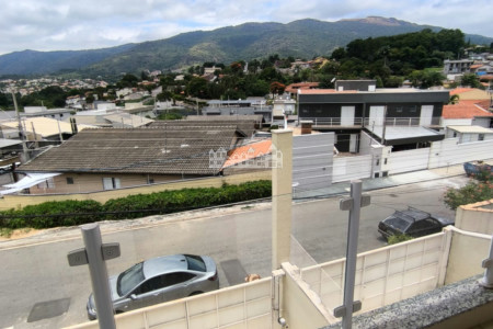 Casa à venda com 3 suítes em Jardim Maristela, Atibaia, SP