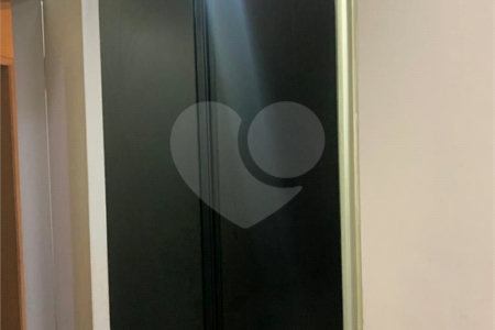 Apartamento à venda com 3 quartos, sendo 1 suíte, em Jardim São Luís, São Paulo, SP