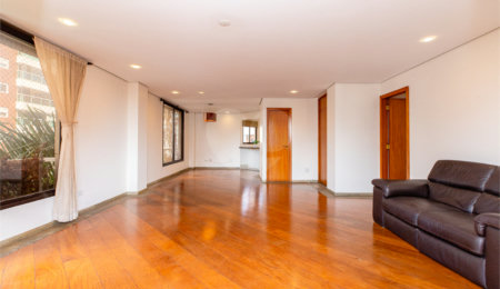 Apartamento à venda com 4 quartos, sendo 2 suítes,  em Brooklin, São Paulo, SP