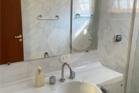 Casa à venda com 4 quartos, sendo 2 suítes, no condomínio Monte Belo, Salto - SP
