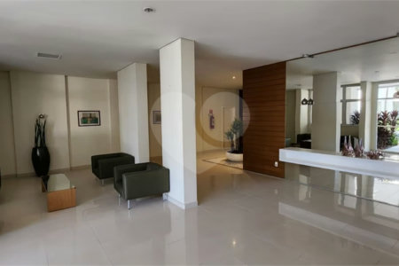 Apartamento à venda com 3 quartos, sendo 1 suíte,  em Alto da Boa Vista, São Paulo, SP