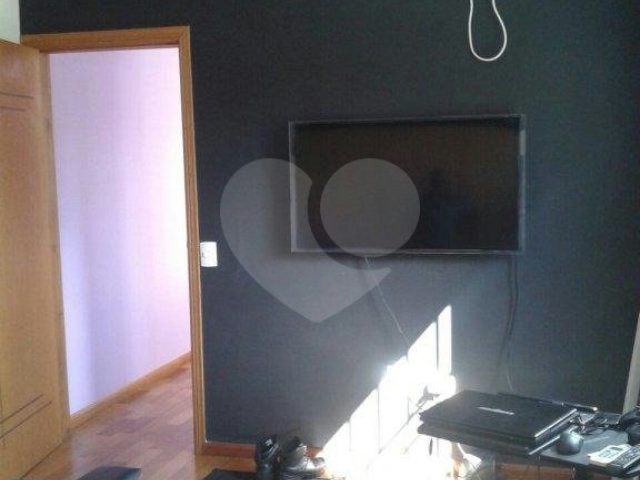 Casa à venda com 4 quartos, sendo 3 suítes,  no condomínio Travessa Camarajibe,12, São Paulo - SP