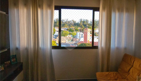 Apartamento à venda com 3 quartos, sendo 1 suíte, no Centro, Mairinque, SP