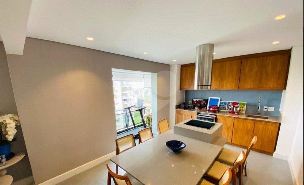 Apartamento à venda com 4 suítes em Santo Amaro, São Paulo, SP