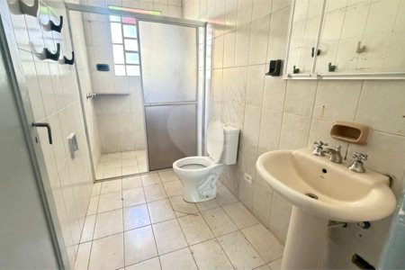 Casa Térrea à venda com 4 quartos, sendo 1 suíte, em Água Fria, São Paulo, SP