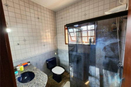 Casa à venda com 3 quartos, sendo 1 suíte, no Centro, Vinhedo, SP