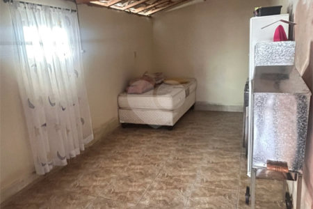 Casa à venda com 2 quartos em Vila Carvalho, Itapetininga, SP