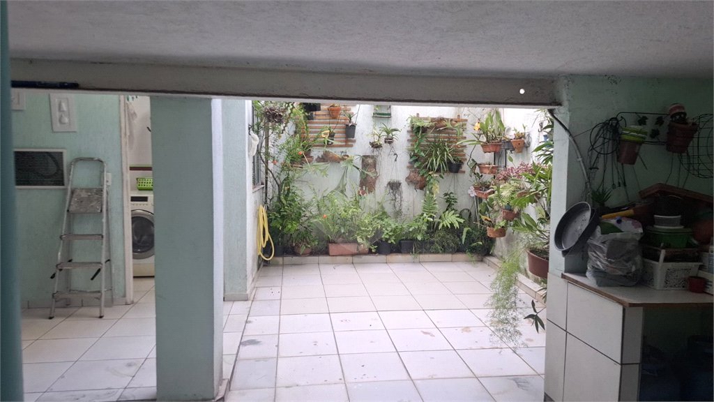 Sobrado à venda com 3 suítes em Vila Pompéia, São Paulo, SP