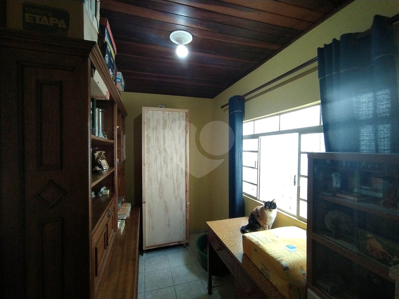 Casa à venda com 6 quartos, sendo 2 suítes, em Chora Menino, São Paulo, SP