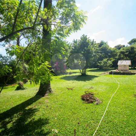 Chácara à venda com 3 quartos, sendo 1 suíte, em Marmeleiro, São Roque, SP