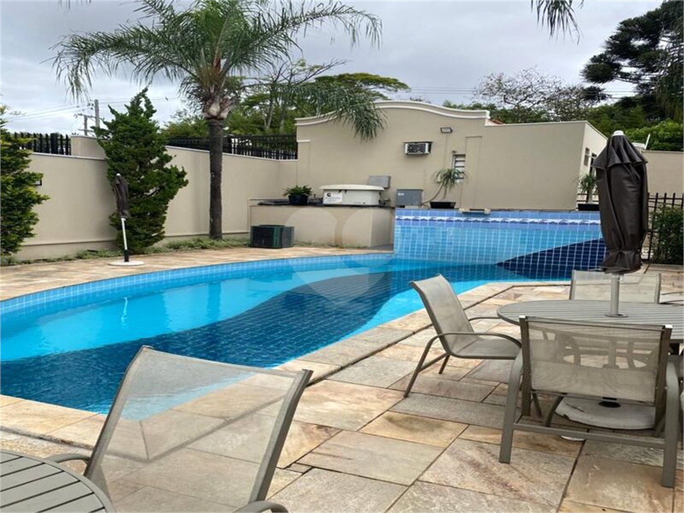 Casa à venda com 4 quartos, sendo 3 suítes, no condomínio Villas Nova Tatuapé I, São Paulo - SP