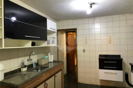 Sobrado à venda com 5 quartos, sendo 1 suíte, em Jardim São Jorge (raposo Tavares), São Paulo, SP