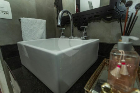Apartamento à venda com 3 quartos, sendo 1 suíte,  em Vila Anastácio, São Paulo, SP