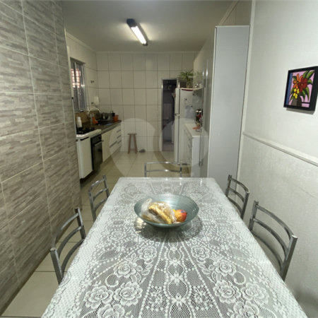 Casa Térrea à venda com 4 quartos, sendo 1 suíte, em Campo Grande, São Paulo, SP